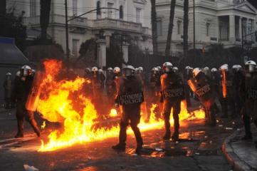 Manifestations tournant en émeutes (Grèce, 2012)